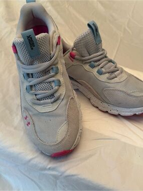 Under Armour women’s Light Gray Sneakers with Pink & Blue Accents